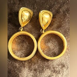 Large Runway 80s Vintage gold tone Clip-on drop hoop Earrings